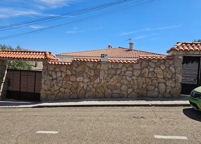 Villa Los Cantos